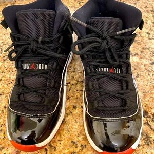 KIDS JORDAN 11s SIZE 3